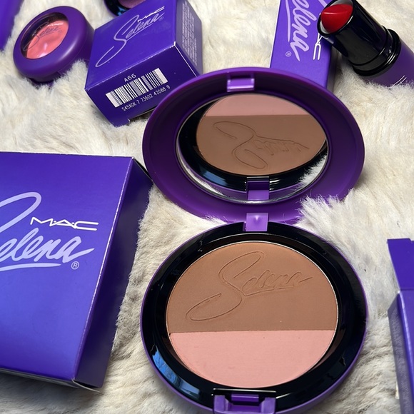 Selena Mac Collection - Picture 4 of 7